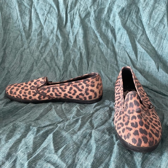 Vans leopard print canvas slip ons - Picture 2 of 2